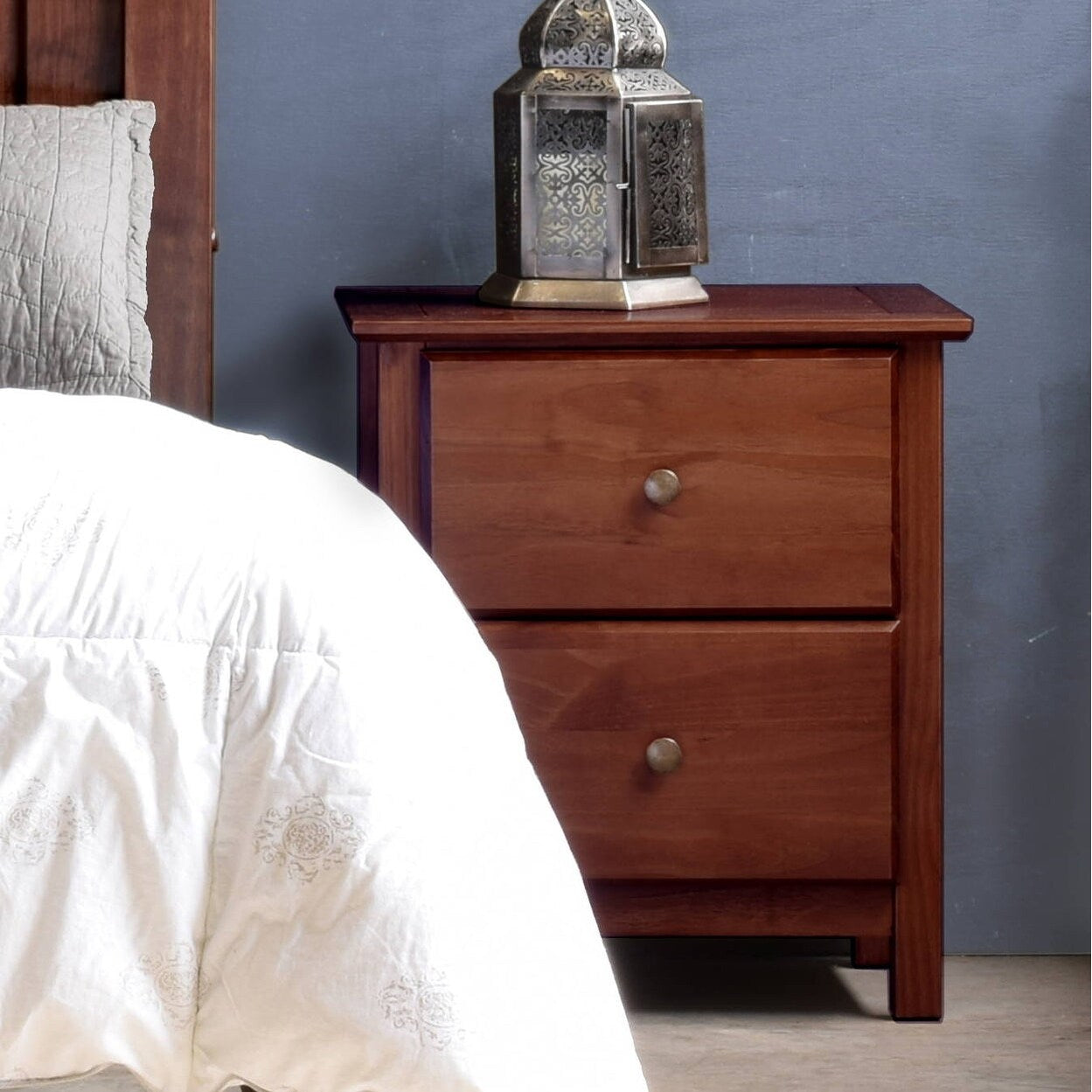 Table de chevet à 2 tiroirs en bois massif de style Shaker avec meubles en bois de grain